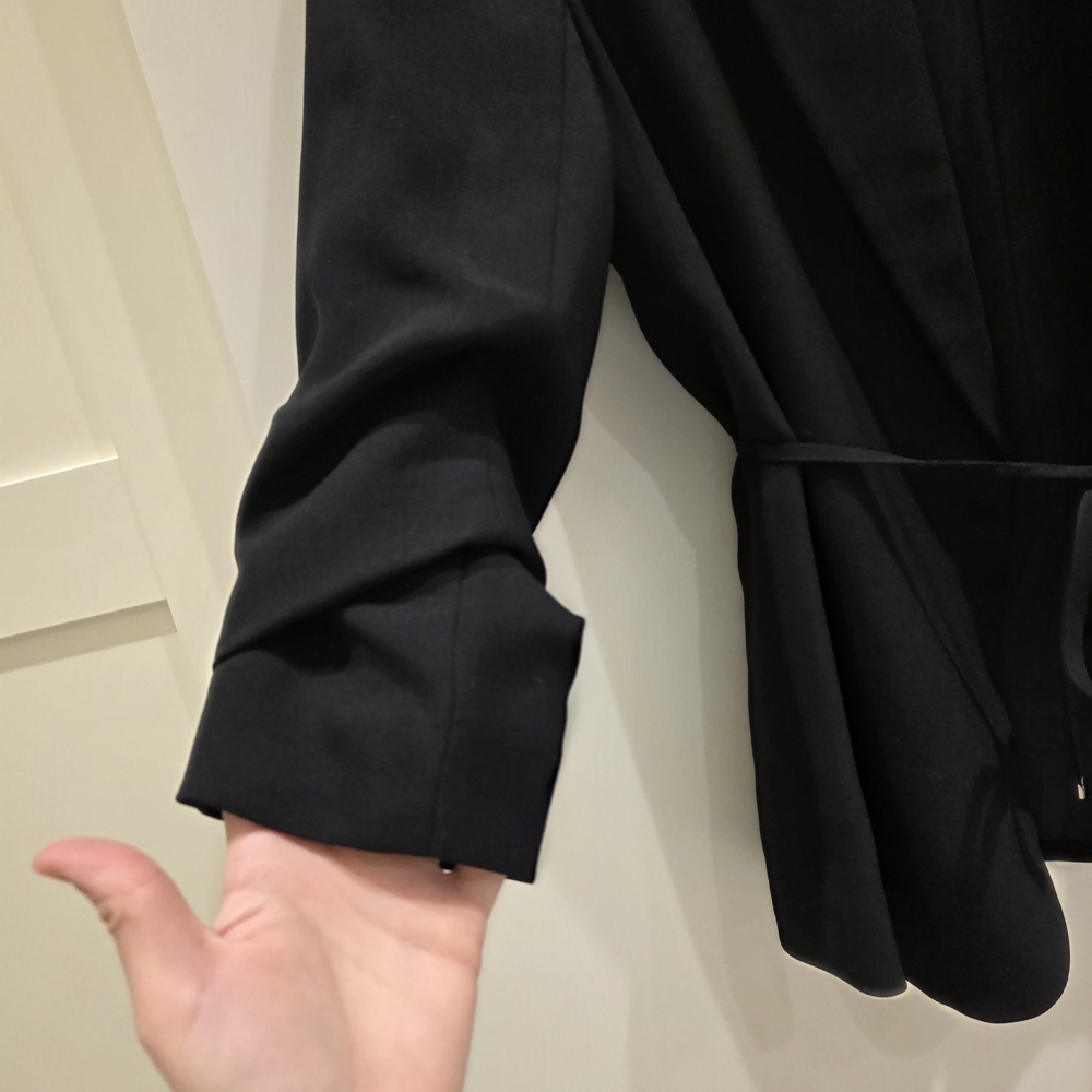 H&M Black Women's Blazer with Tie Waist - Picture 2 of 6